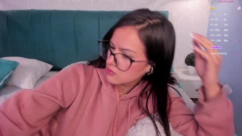 Snapshot of katherin_smith_ chatting on January 8, 2025, 9:53 am kathe online show from January 8, 2025, 9:53 am