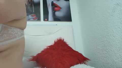 katherine_blair online show from June 3, 2026, 12:08 pm