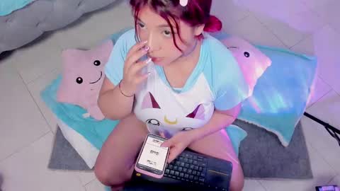 Kathia  online show from February 18, 2025, 3:31 am