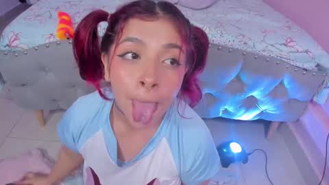 Kathia  online show from March 11, 2025, 6:53 am