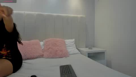 Kathie Vega online show from July 25, 2026, 11:08 am