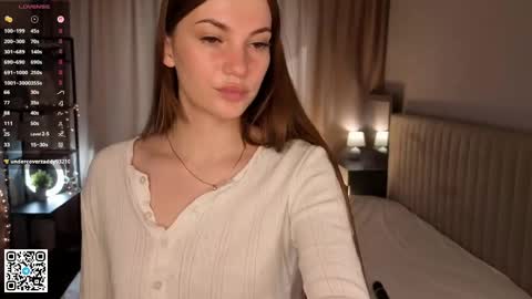 Lola online show from April 11, 2026, 7:45 am