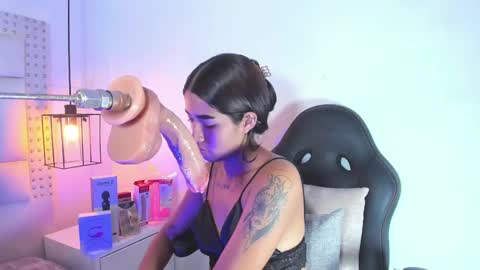 Snapshot of kathy_naughty1 chatting on December 13, 2024, 1:22 pm Khaty online show from December 13, 2024, 1:22 pm