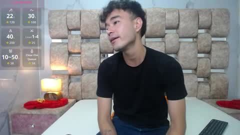Kaht y Aiden online show from May 2, 2026, 1:49 pm