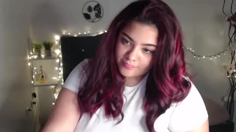 kathygonzalez_ online show from January 15, 2025, 2:35 pm