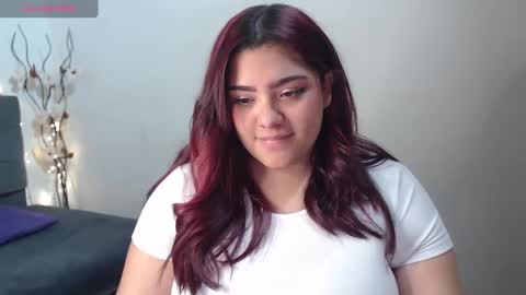 kathygonzalez_ online show from February 18, 2025, 1:55 pm