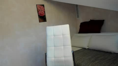 Snapshot of kathylovexxx chatting on February 14, 2025, 8:21 am Kathy online show from February 14, 2025, 8:21 am