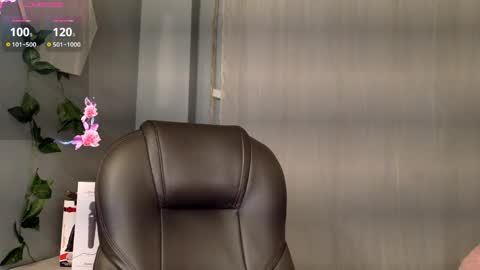 Katy  online show from May 12, 2026, 11:18 am