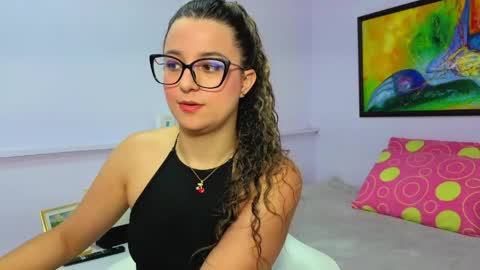 Khaterine online show from April 17, 2026, 12:19 pm