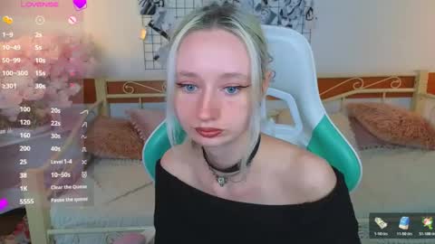 Katia  online show from April 13, 2026, 5:02 am