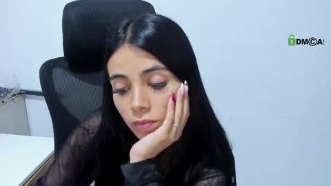 Snapshot of katia_sex25 chatting on May 27, 2026, 9:01 pm Katia online show from May 27, 2026, 9:01 pm
