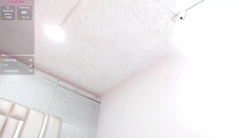 Snapshot of katiafosterr chatting on February 22, 2025, 5:02 pm Katia Foster online show from February 22, 2025, 5:02 pm