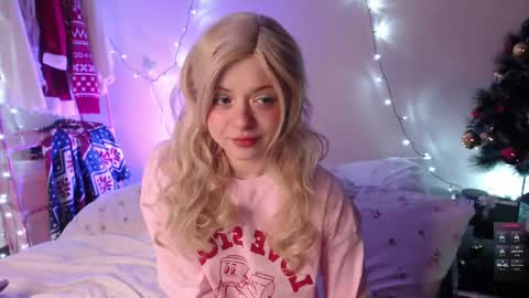 Katie Deville online show from December 19, 2025, 12:06 am