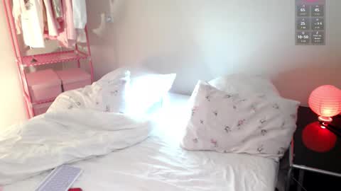 Snapshot of katie_deville chatting on February 8, 2026, 7:39 pm Katie Deville online show from February 8, 2026, 7:39 pm