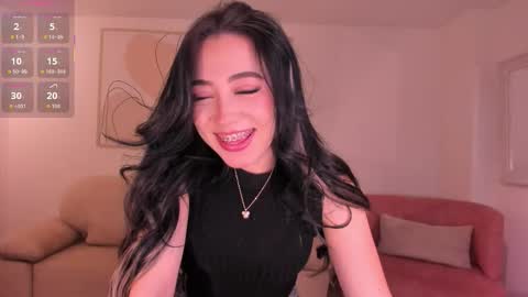 katieangel1 online show from November 12, 2025, 11:10 am