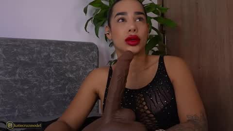 Katie online show from January 18, 2026, 10:41 am