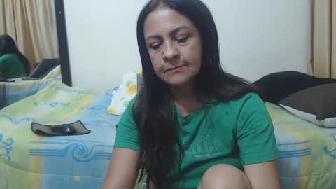 Snapshot of katiehotx chatting on December 22, 2024, 2:39 am katie online show from December 22, 2024, 2:39 am