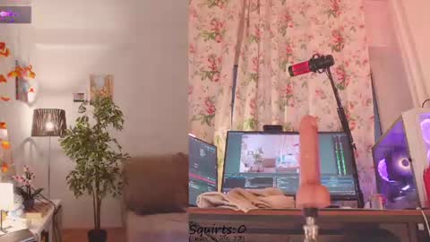 Snapshot of katiemorein chatting on June 10, 2026, 2:45 am Fansly katiemorein online show from June 10, 2026, 2:45 am