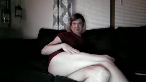 katieutopia online show from December 21, 2025, 4:08 am