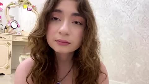Snapshot of katinaflatau chatting on July 11, 2026, 5:37 pm Rosie online show from July 11, 2026, 5:37 pm