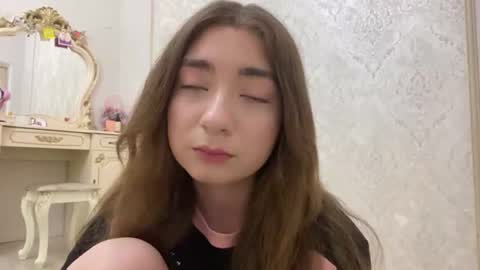 Snapshot of katinaflatau chatting on July 22, 2026, 6:32 pm Rosie online show from July 22, 2026, 6:32 pm