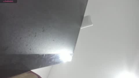 katita online show from November 8, 2025, 12:00 am