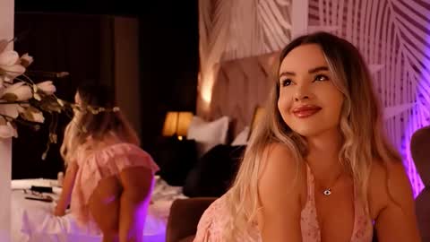 Snapshot of katjolie chatting on October 9, 2025, 8:29 pm KatJolie online show from October 9, 2025, 8:29 pm