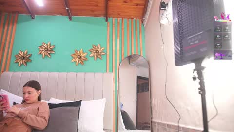 K A T L Y N  online show from December 1, 2025, 7:30 pm