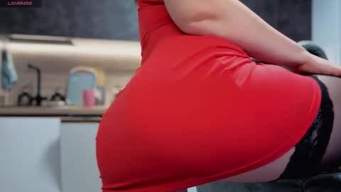 Snapshot of katniss_k chatting on November 23, 2025, 4:56 am katniss_k online show from November 23, 2025, 4:56 am