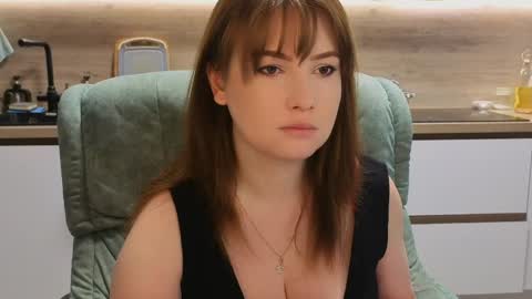 Snapshot of katniss_k chatting on May 25, 2026, 5:13 am katniss_k online show from May 25, 2026, 5:13 am