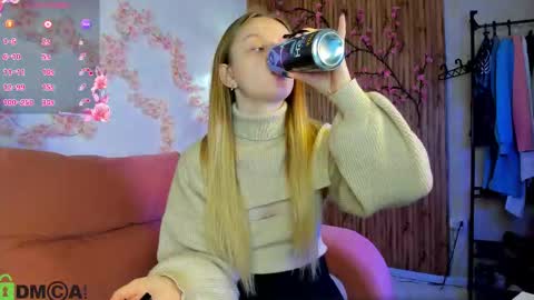 Snapshot of katrina_bail chatting on October 7, 2025, 1:03 am Katrina Bail online show from October 7, 2025, 1:03 am