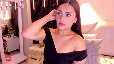 Keyla online show from February 10, 2026, 7:07 pm