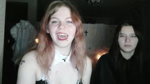katrine_ine online show from October 30, 2025, 8:53 pm
