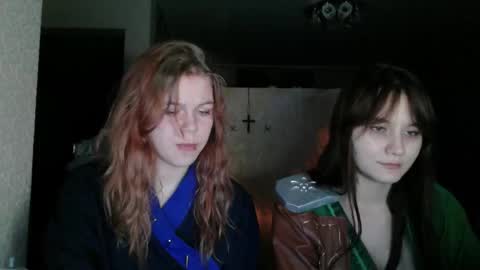 katrine_ine online show from October 31, 2025, 7:48 pm