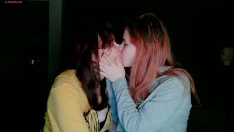 katrine_ine online show from November 6, 2025, 6:20 pm