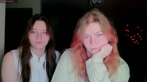 katrine_ine online show from November 15, 2025, 7:54 pm