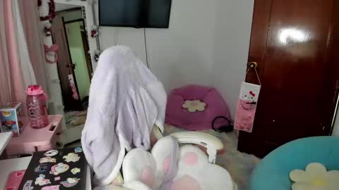 Snapshot of katrinrosex chatting on March 11, 2025, 1:16 am Katrin online show from March 11, 2025, 1:16 am