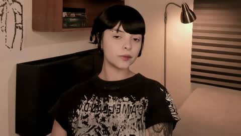 katsuro online show from May 31, 2026, 8:43 pm