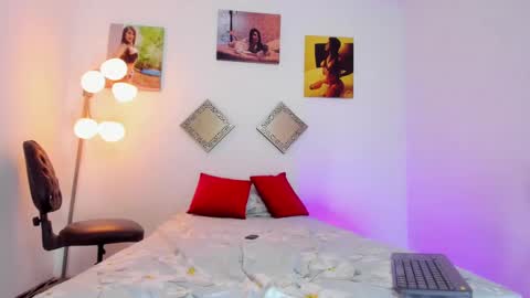 katta_c online show from February 6, 2025, 2:22 am