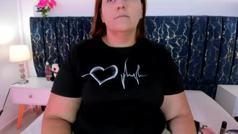Snapshot of katte_landerr chatting on May 16, 2026, 12:48 pm Katte online show from May 16, 2026, 12:48 pm