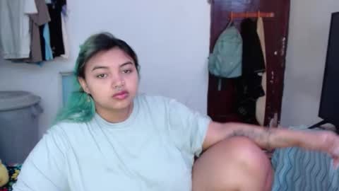 katteyes_ online show from May 21, 2026, 7:10 pm