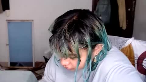 katteyes_ online show from May 26, 2026, 8:27 pm