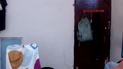katteyes_ online show from May 28, 2026, 7:33 pm