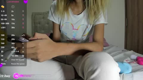 Snapshot of kattita chatting on December 31, 2024, 8:37 am Katrina online show from December 31, 2024, 8:37 am