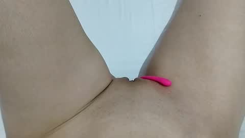 nikitta online show from October 3, 2025, 9:23 pm