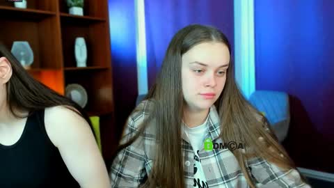 Kat online show from April 3, 2026, 4:54 am