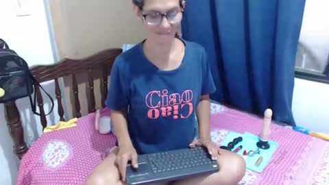 angel online show from September 14, 2025, 7:35 pm