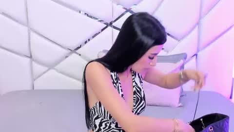 Katty  online show from June 13, 2026, 3:21 pm