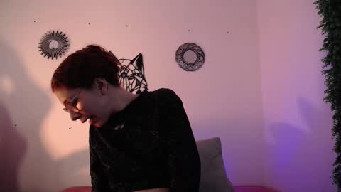 Katy Van online show from December 13, 2025, 8:58 pm