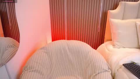 Katy Van online show from March 25, 2026, 8:37 pm